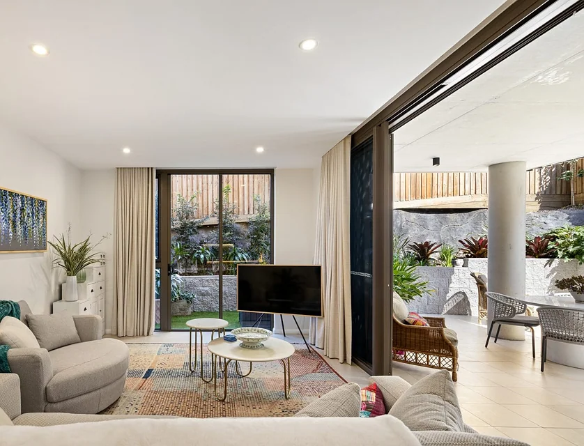 106/131 Sir Fred Schonell Drive, St Lucia, Brisbane Western Region, 3 ਕਮਰੇ, 2 ਬਾਥਰੂਮ, Apartment