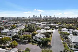 14 Barnes Avenue, Coorparoo