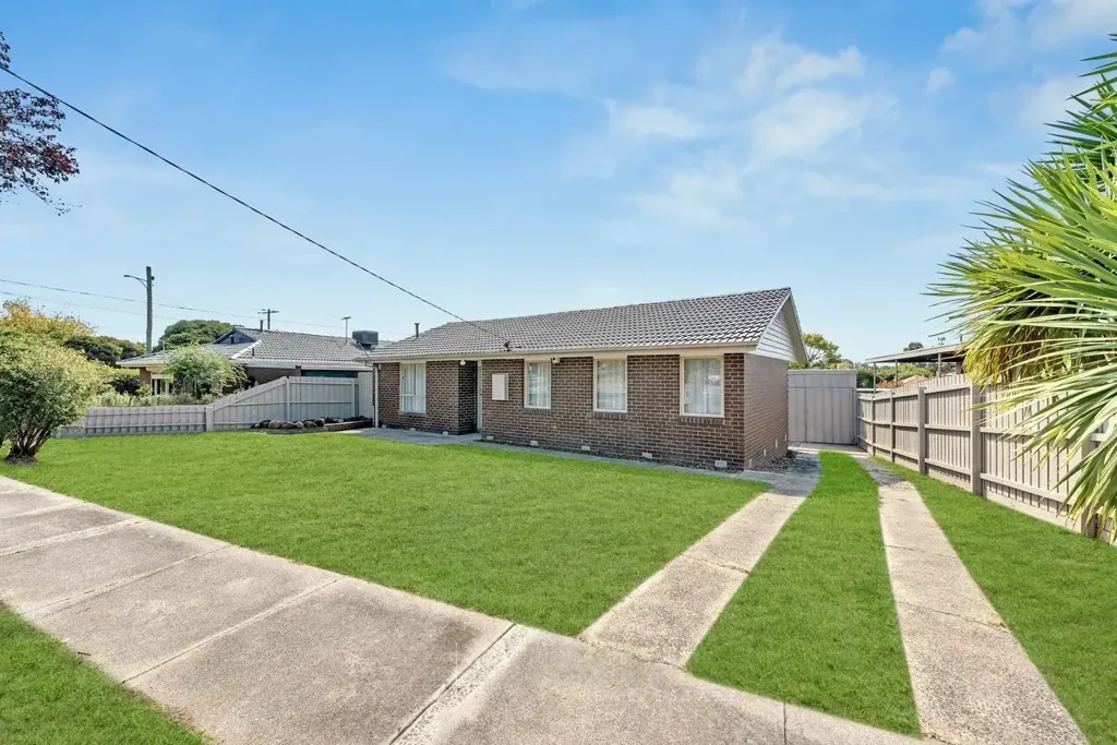 Lovingly rejuvenated modern home!