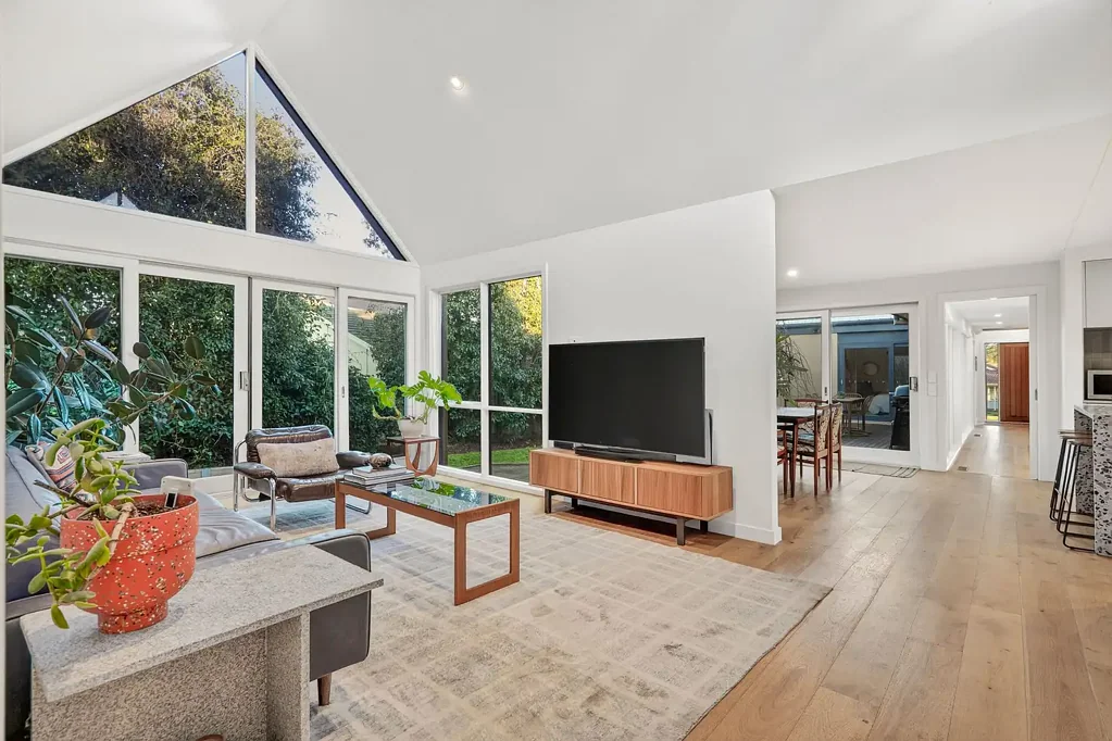 11 Whitten Court, Highton, VIC 3216