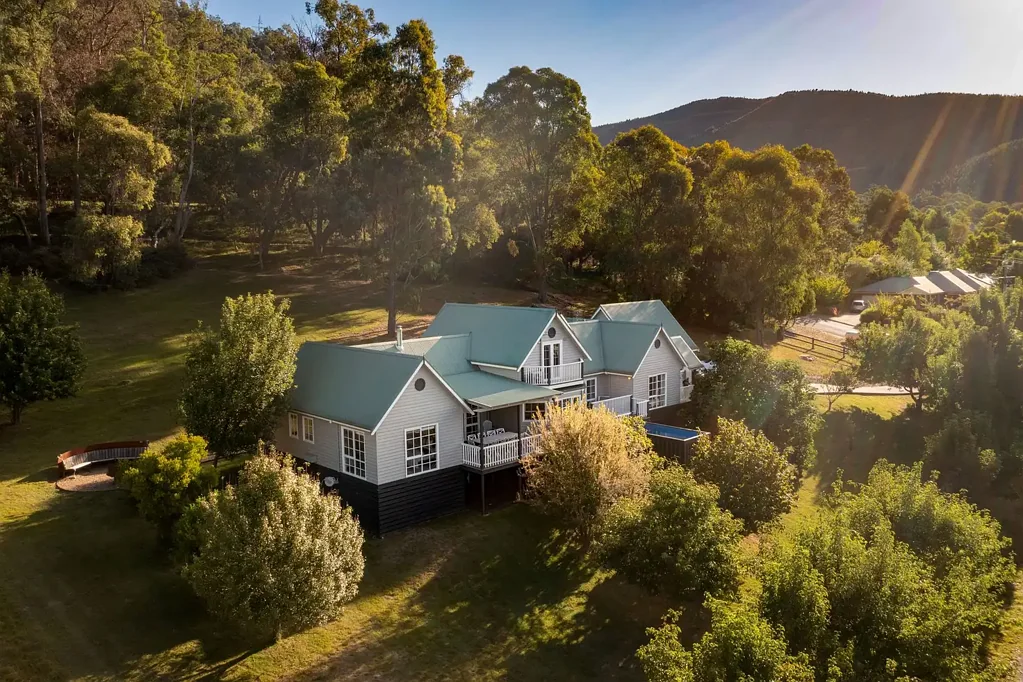 34 Walkers Lane, Bright, VIC 3741