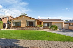 33 Balmoral Road, Salisbury East