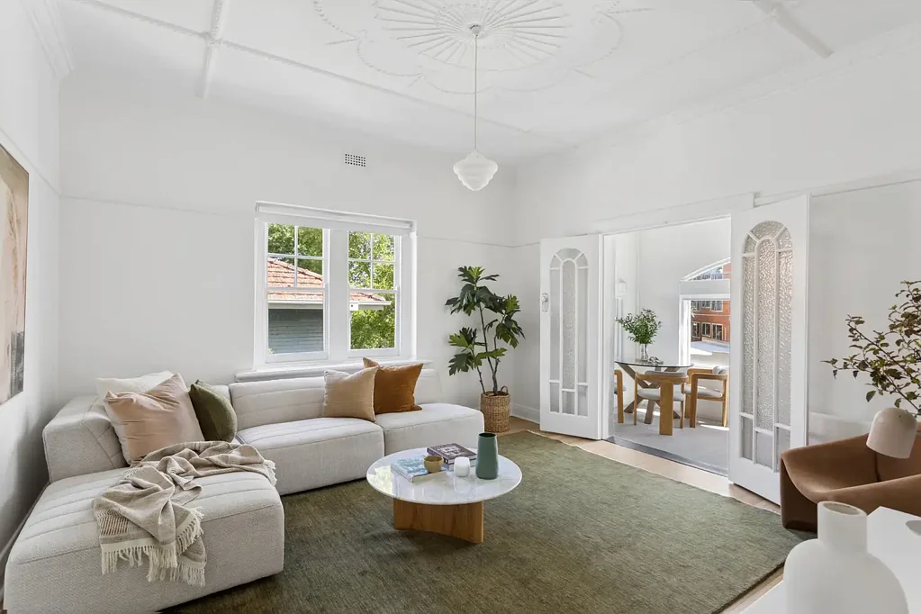 St Kilda 2ਬੈੱਡਰੂਮ Art Deco bones, beautifully brought up to date