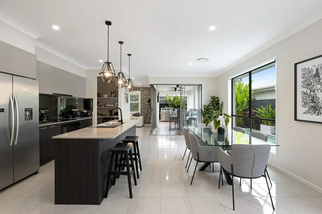 Palmview 4ਬੈੱਡਰੂਮ Designed to Be Lived In, Built to Impress