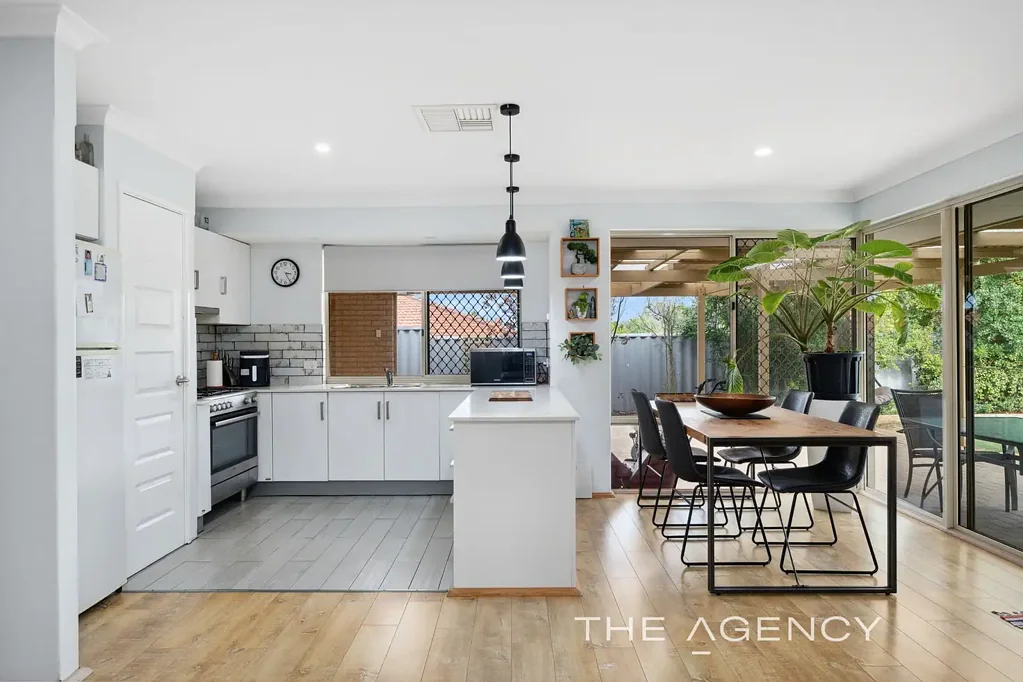 21 Bishops Close, Quinns Rocks, WA 6030