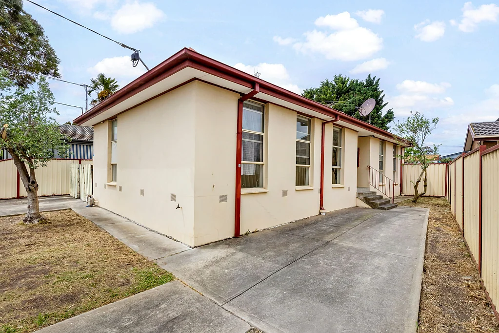 5 Marcus Crescent, Coolaroo, VIC 3048