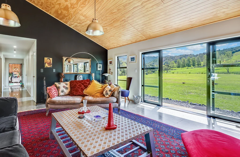 Mangawhai 4Moenga Country, Forest & Coastal Charm