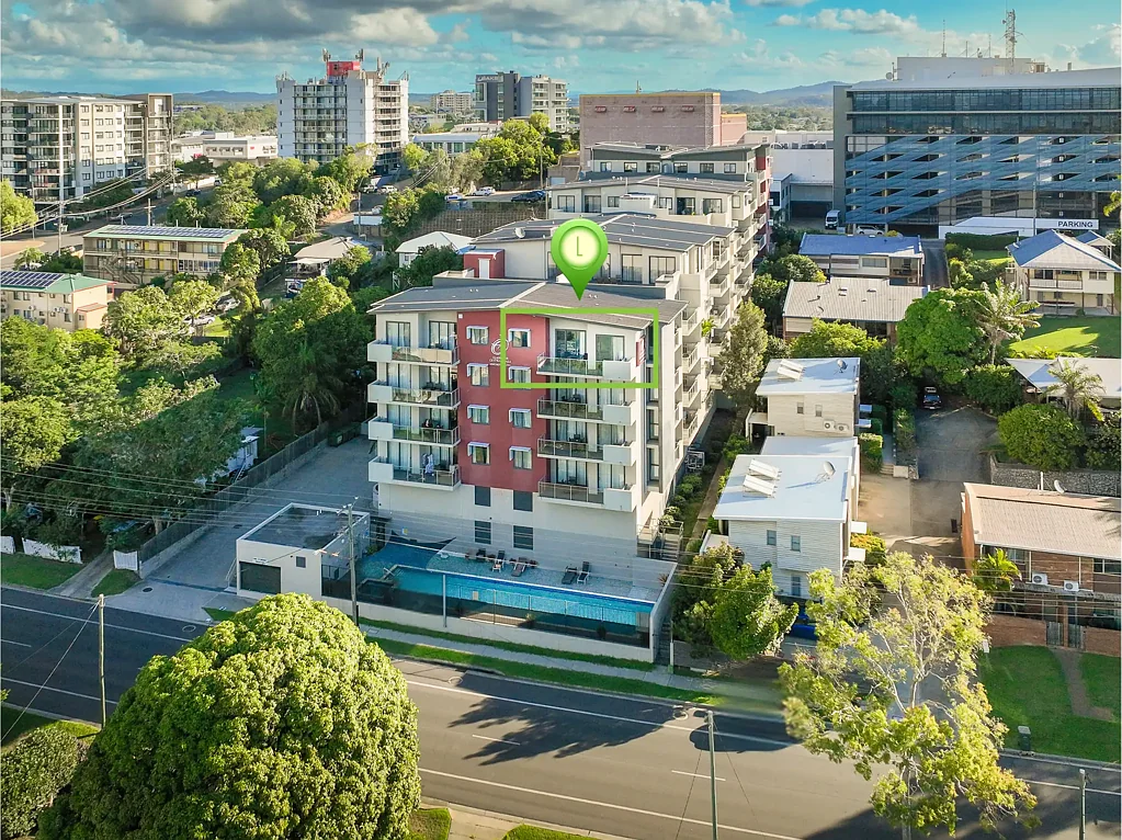 Gladstone Central 3chambre LUXURY TOP LEVEL APARTMENT, HARBOUR VIEWS,  THREE BEDROOMS!