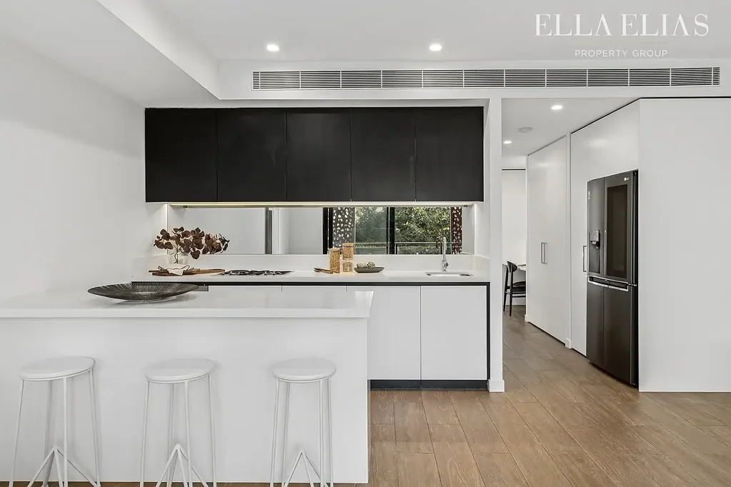 Lane Cove 1कमरा Modern Apartment with Generous Balcony in the Heart of Lane Cove