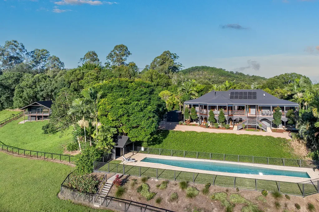 Eumundi 5 Bedroom Minutes to Eumundi Township - Stunning Modern Queenslander with Expansive New Studio and Spectacular Hinterland Views