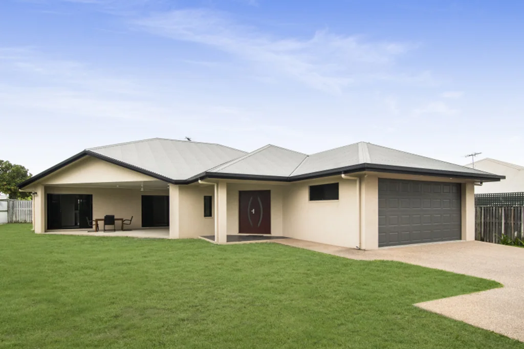 34 Donostia Crescent, Bushland Beach, QLD 4818