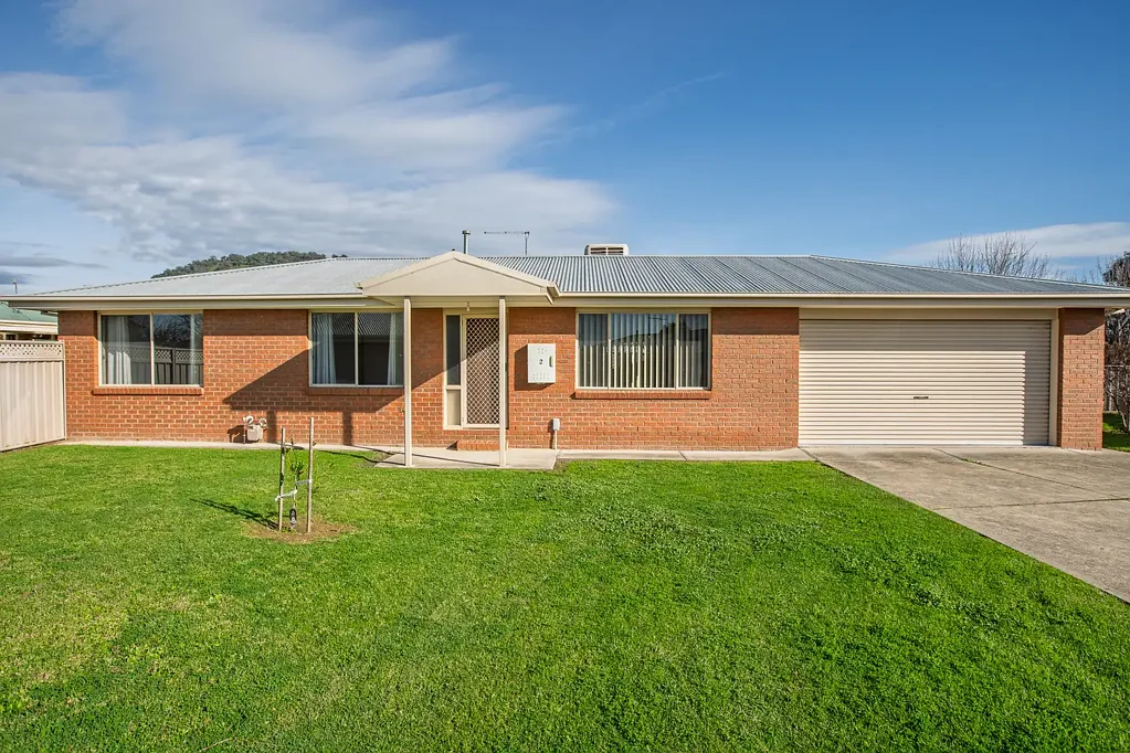 West Wodonga 2Kwarto Sun-Filled, Spacious & Immaculately Presented