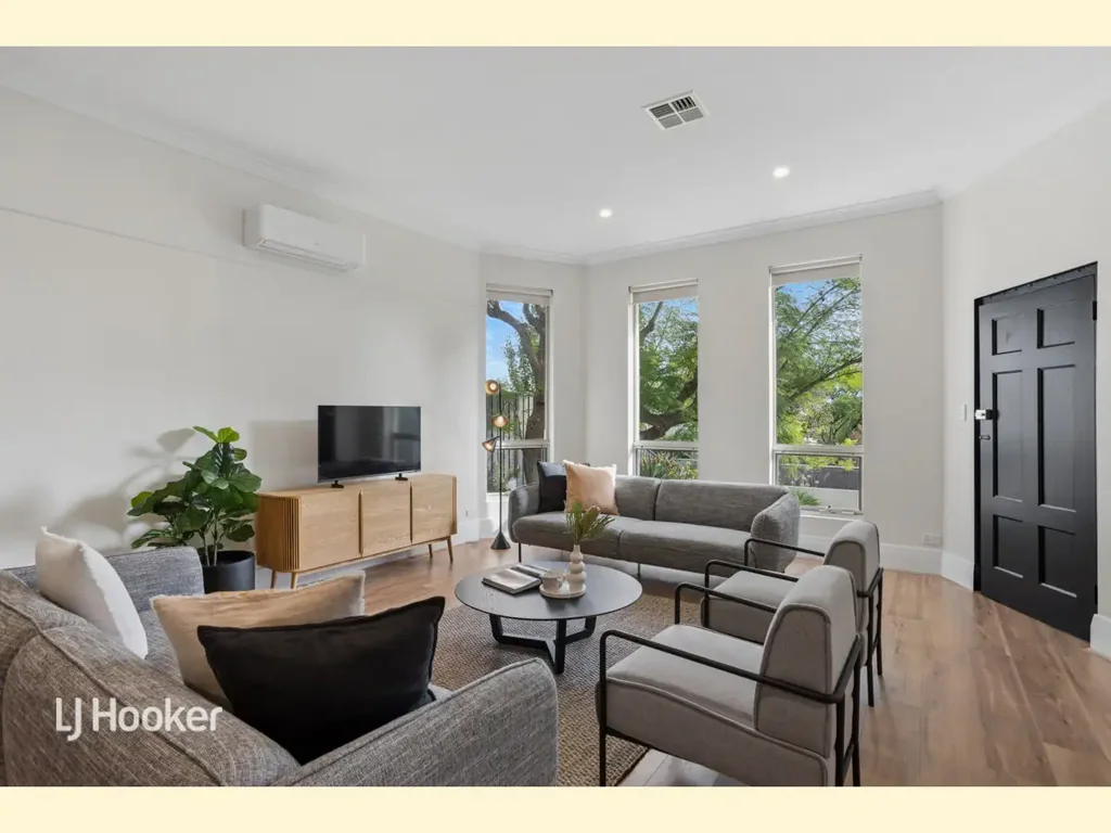 Glen Osmond 3Zimmer Generous Family Living Wrapped in Established Garden Beauty