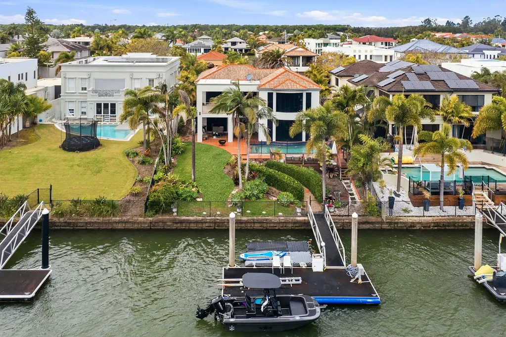 Hope Island 5غرفة نوم Modern Luxurious 5 Bedroom Main River Residence