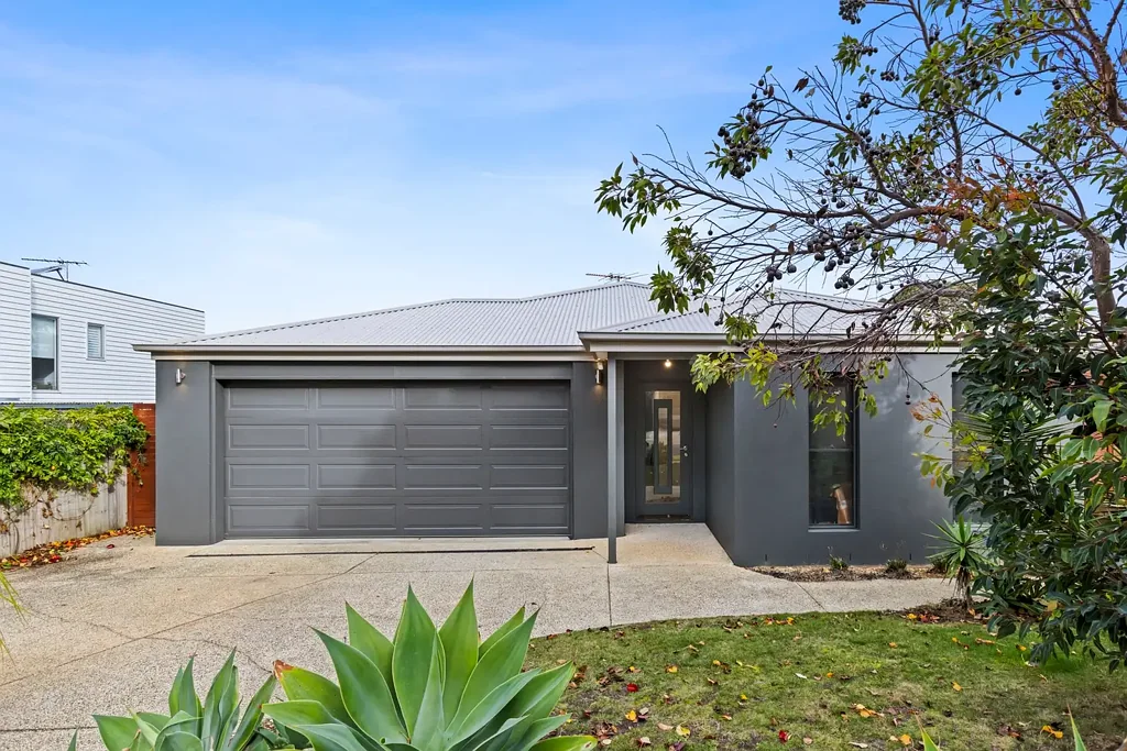 Torquay 4房  Naturally Spacious