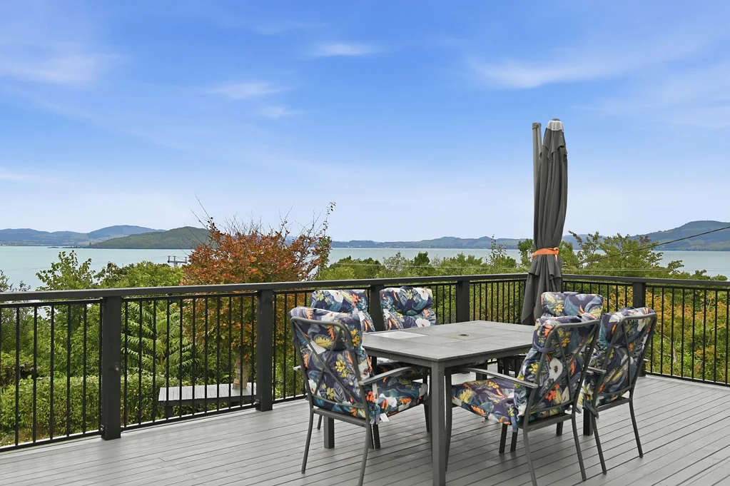 Hamurana 4chambre Lake Views & BBQs