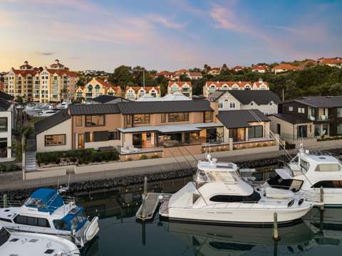 Gulf Harbour 4部屋 Waterfront Living with Unparalleled Craftmanship