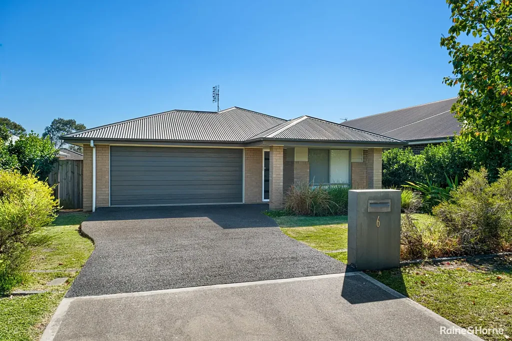 Stunning and spacious 4-Bedroom home