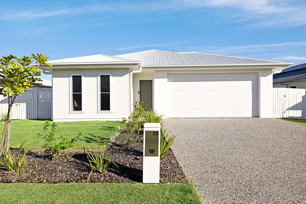 52 Pepperbush Circuit, Mount Low, QLD 4818