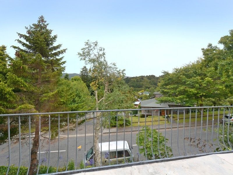 6 Chichester Drive, Pinehaven, Upper Hutt, 6 침실, 2 욕실