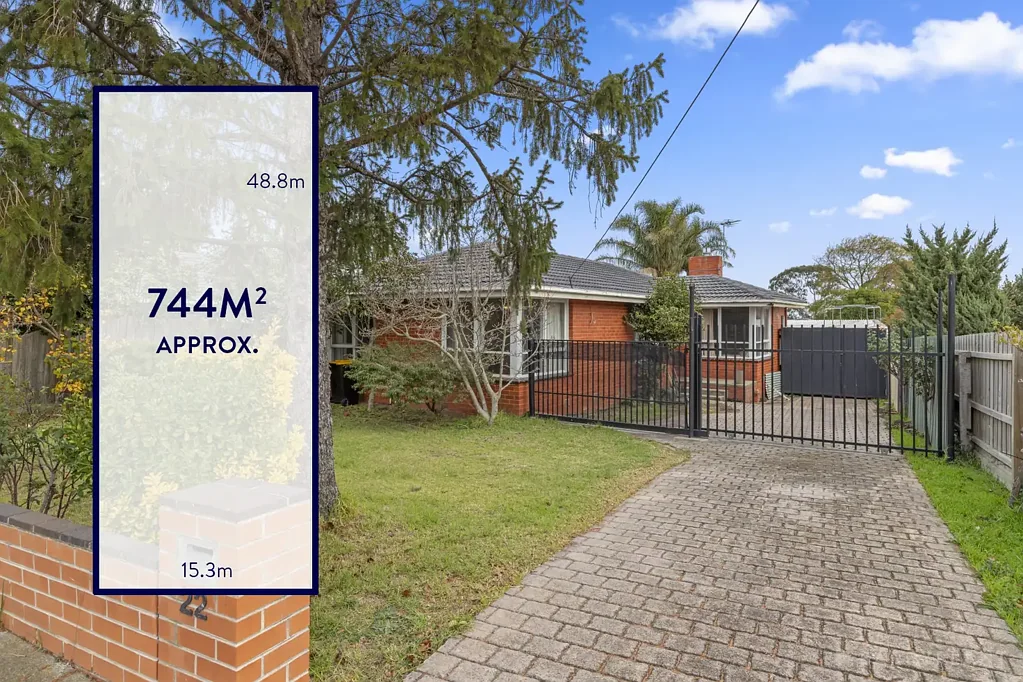 Noble Park 4 Bedroom DUAL INCOME POTENTIAL OR FUTURE DEVELOPMENT – BUY ONE OR BUY BOTH!