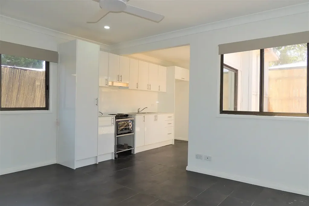 Modern One Bedroom Granny Flat - Utilities Included
