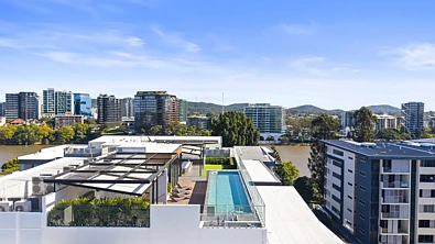 West End 2房 Encore Residences 的河景房 River Views in the Prestigious Encore Residences