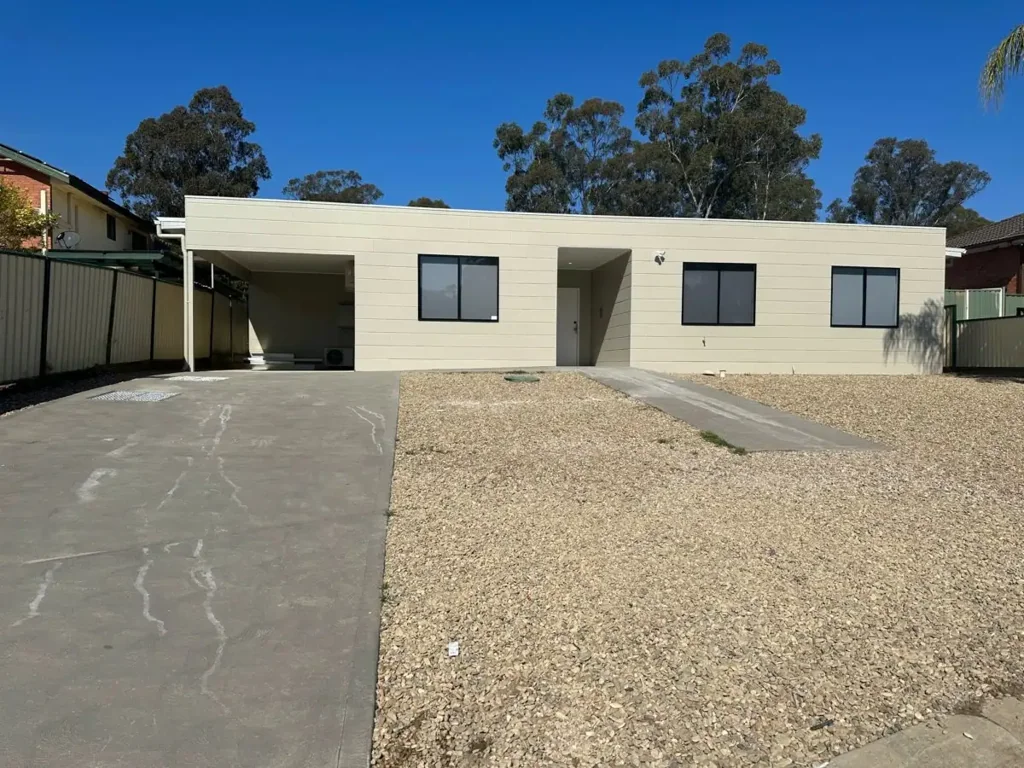 Near New with Water & Electricity Included !!