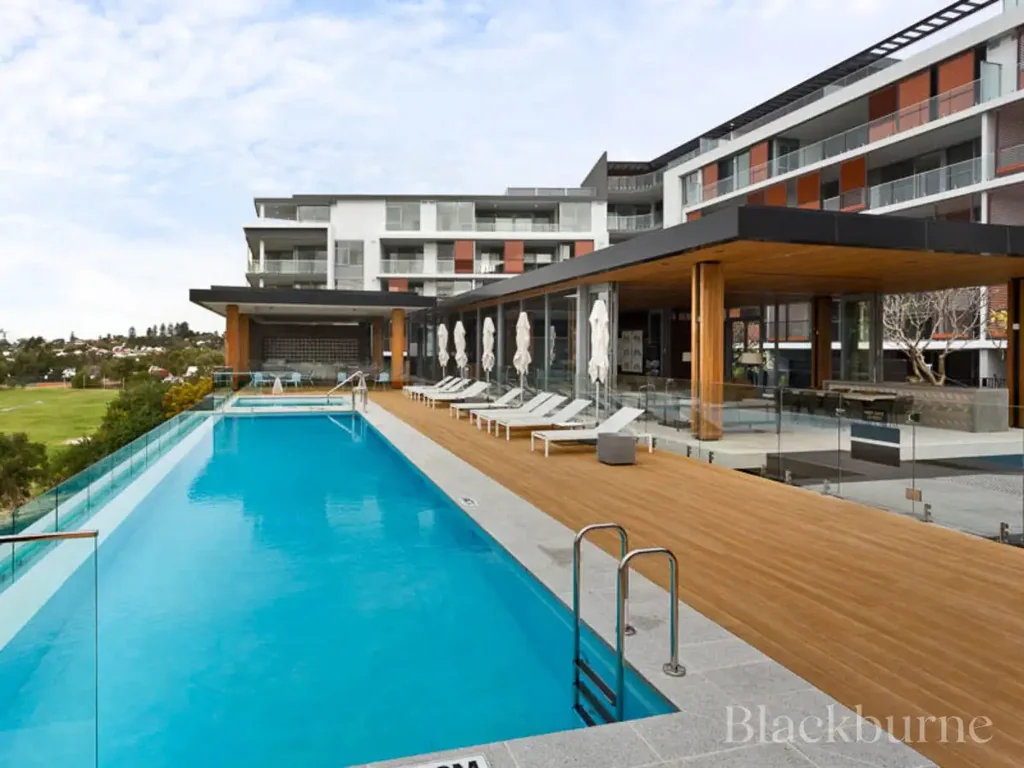 LUXURY LIVING!
