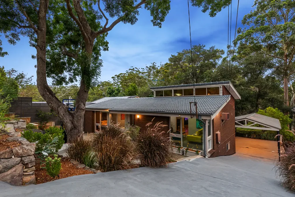 Baulkham Hills 5Kwarto Contemporary Style Home