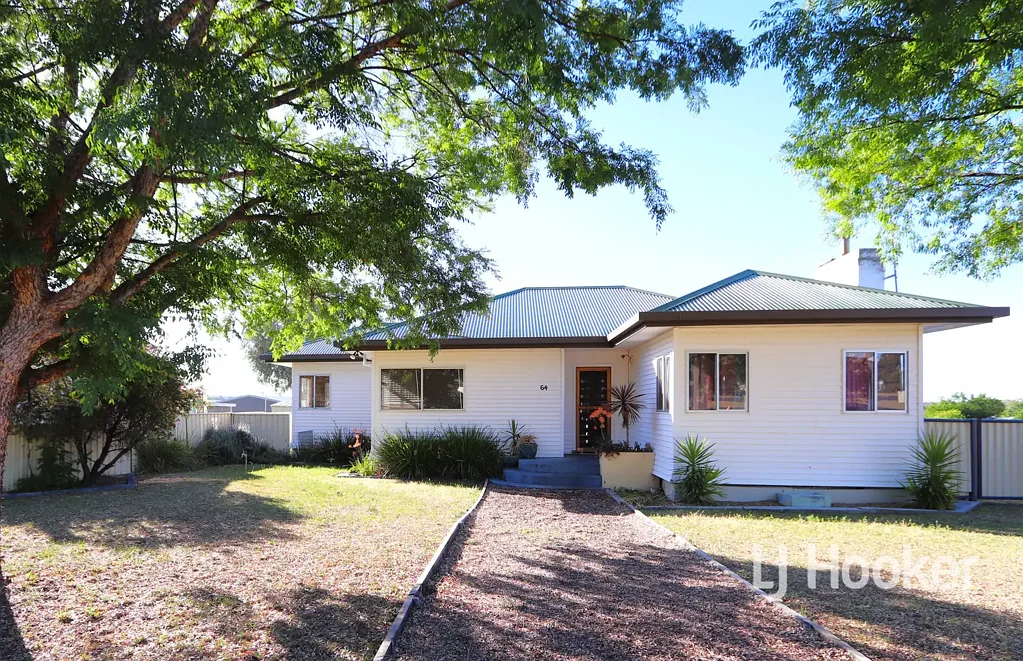 64 Bennett Street, Inverell, NSW 2360