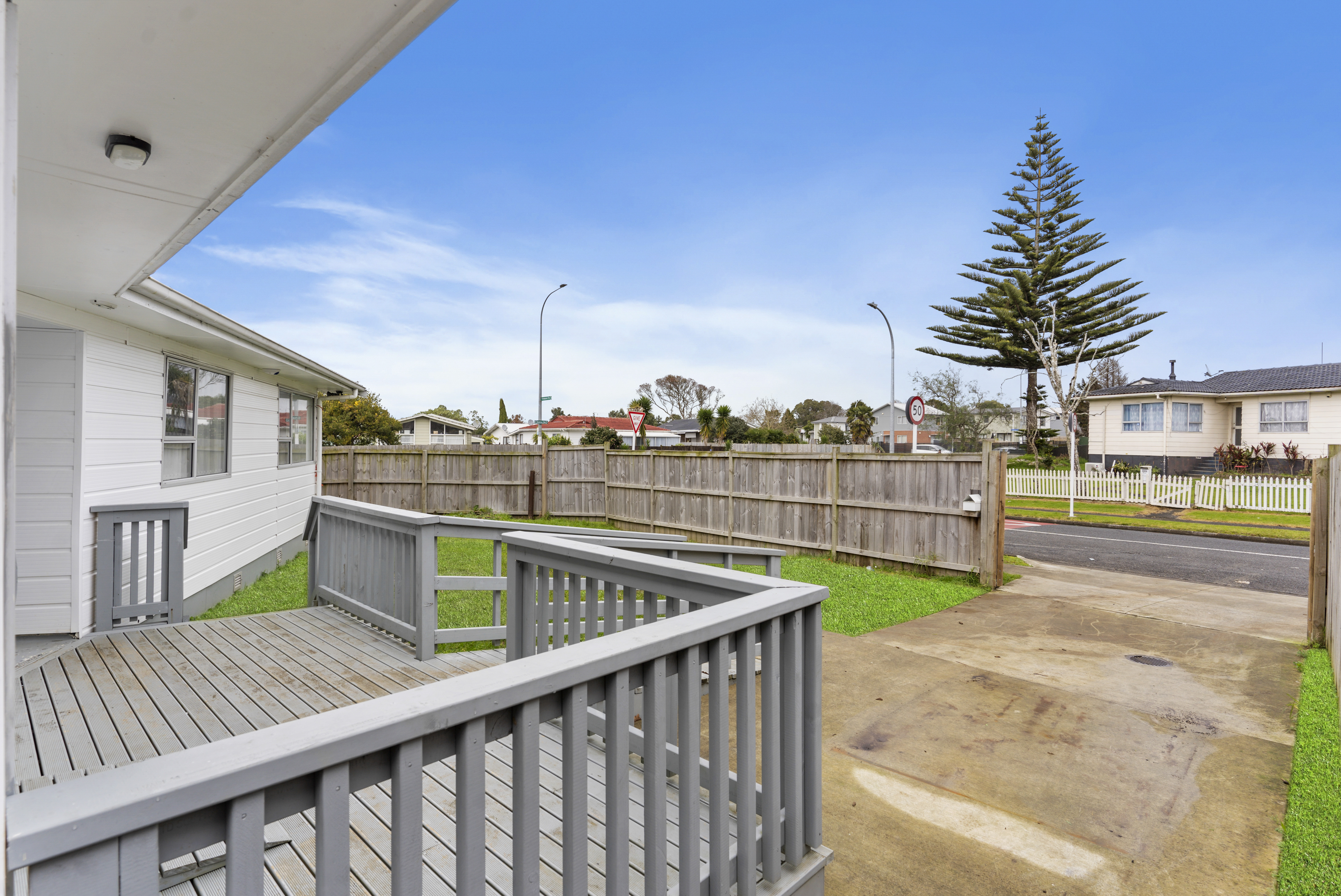 98 Thompson Terrace, Wattle Downs, Auckland - Manukau, 3 chambres, 1 salles de bain