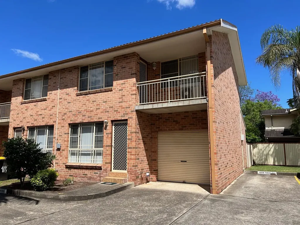 Neatly Presented Townhouse