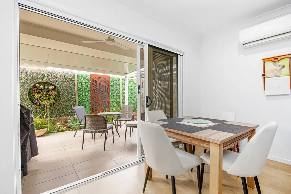 Urangan 1कमरा Stunning Alfresco - Effortless Living!