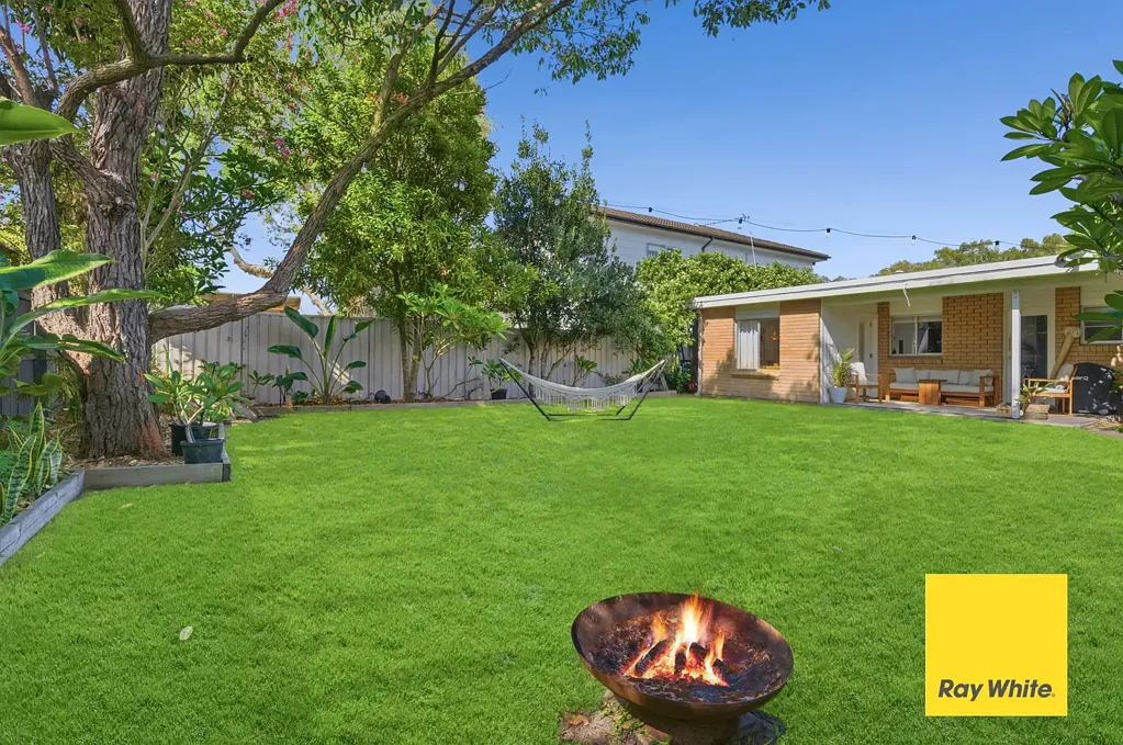 Umina Beach 4房  Guiding $1,190,000 - $1,250,000
