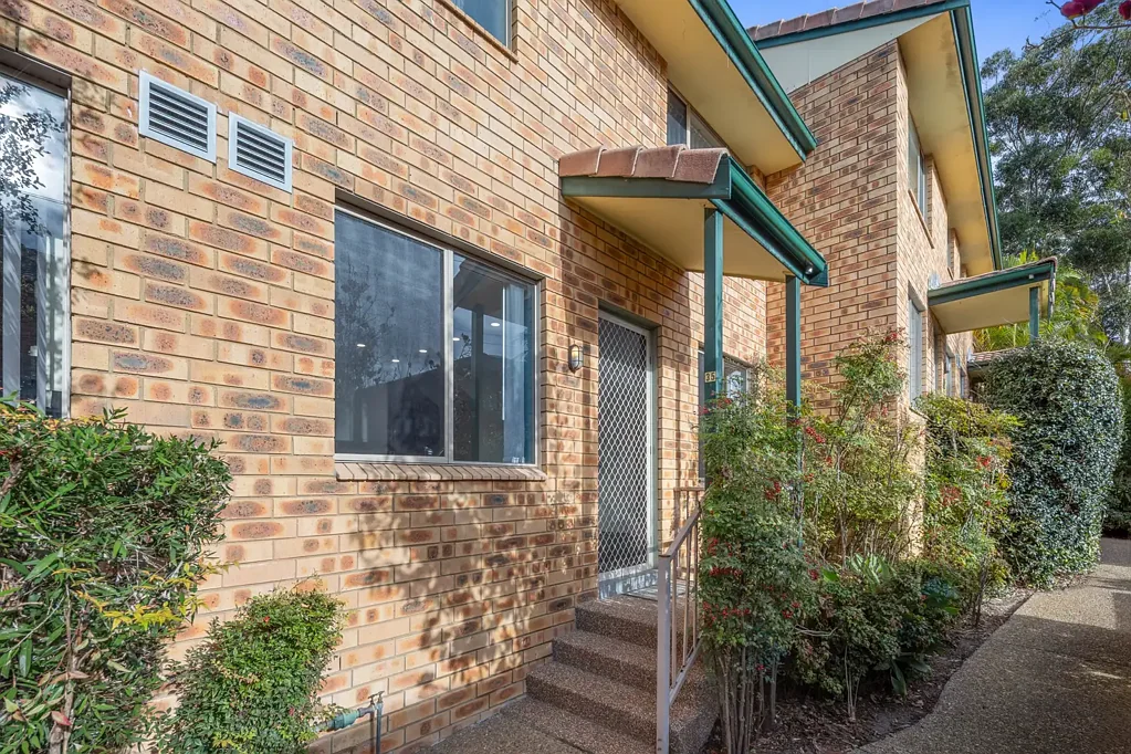 Renovated Townhouse in Resort Style Complex