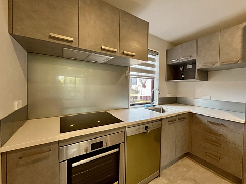 Spacious and Comfortable 2 bedroom Home