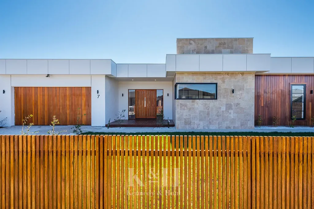 7 Kilteely Street, Gisborne, VIC 3437