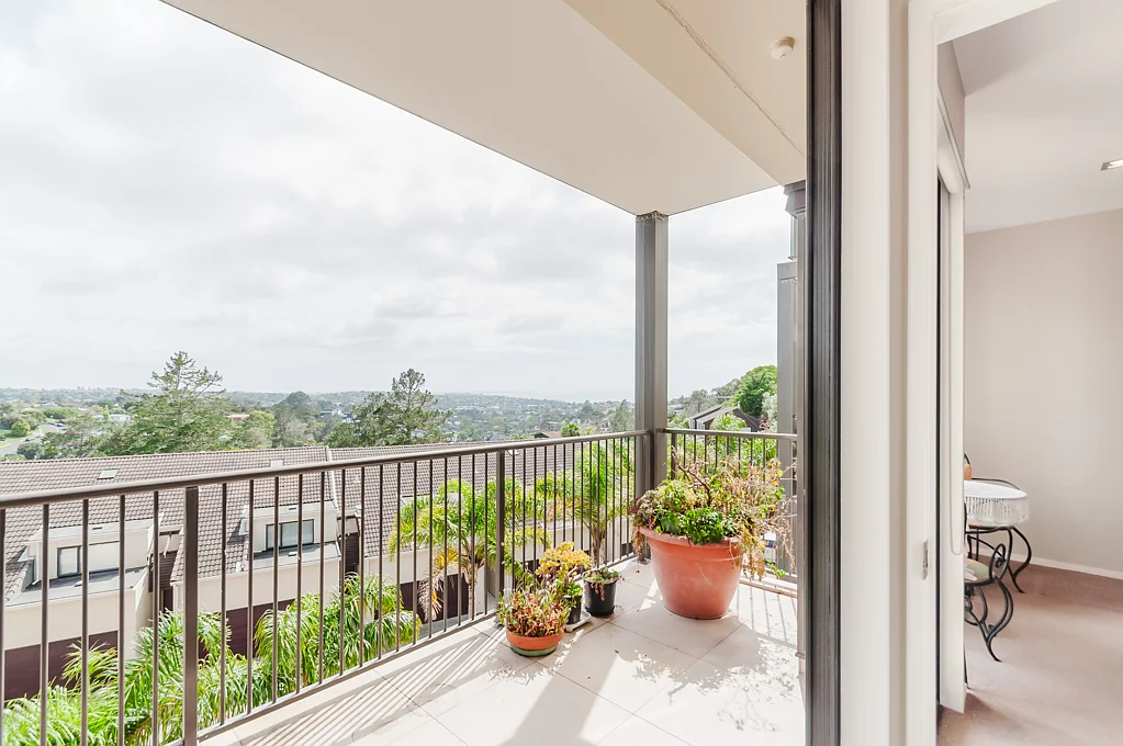B305/525 East Coast Road, Browns Bay, North Shore City, Auckland