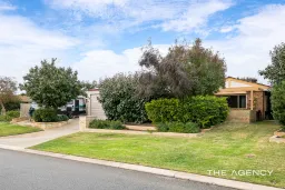 18 Lowes Way, Padbury