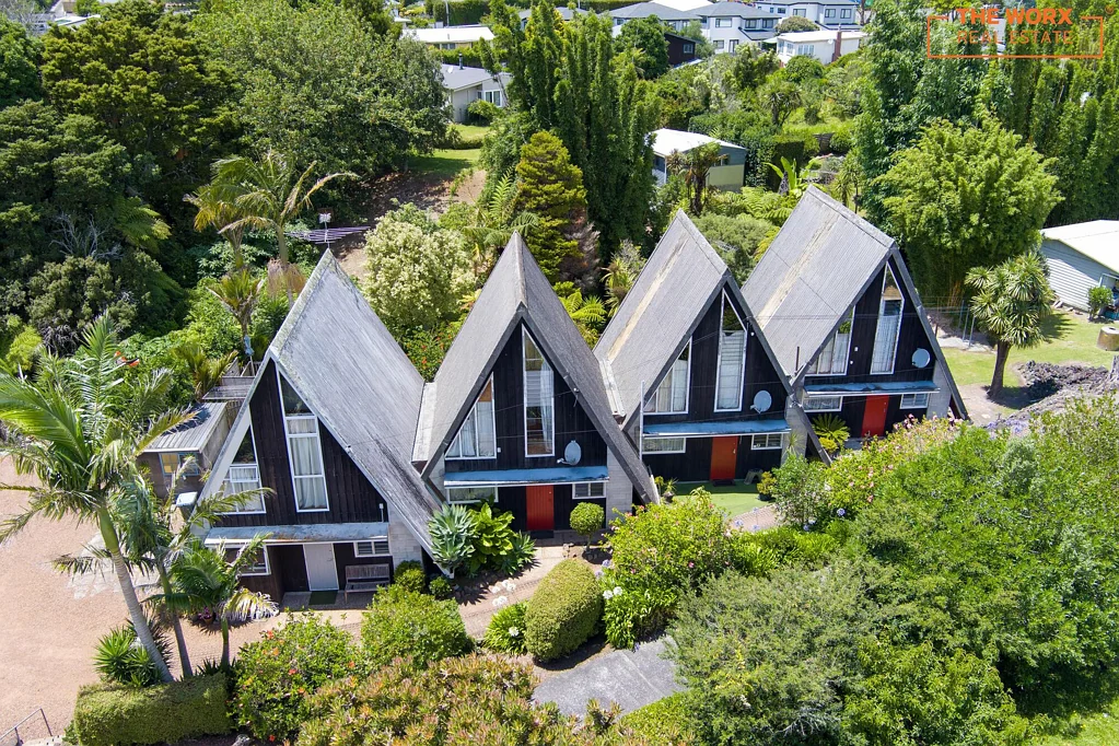 Blockhouse Bay 6房  Multi-Dwelling Estate in Blockhouse Bay