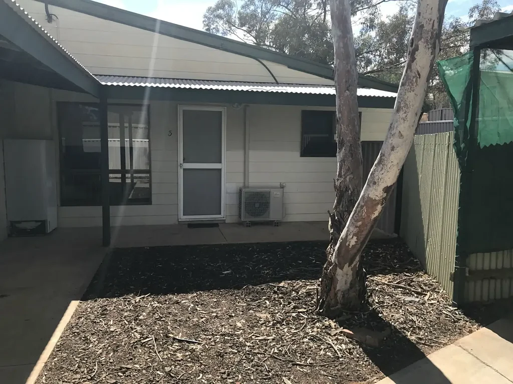 2 BEDROOM UNIT