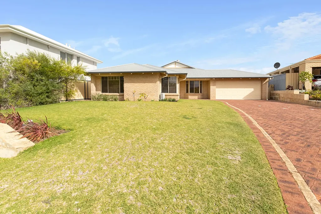 15 Seaside Gardens, Mullaloo, WA 6027