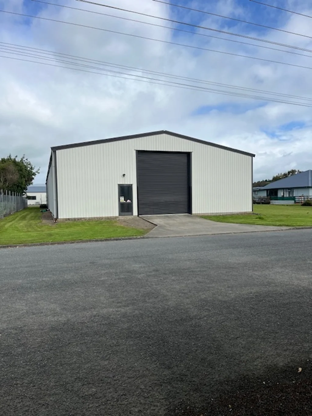 Levin For lease - 560m2 (approx.) storage/warehouse
