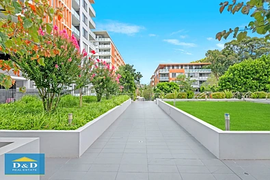 Parramatta 2Zimmer Under Contract - Riverside Apartment. Luxury 2 Bedroom with Study. Sunny, Light Filled Interior. Picturesque Riverfront Location. Walk to City Centre
