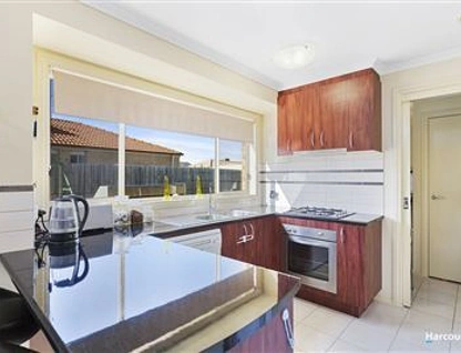 35 Kulkami Way, Cranbourne West, VIC 3977, 3房, 2浴, House