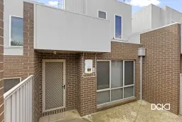 2/18 Comet Street, Long Gully