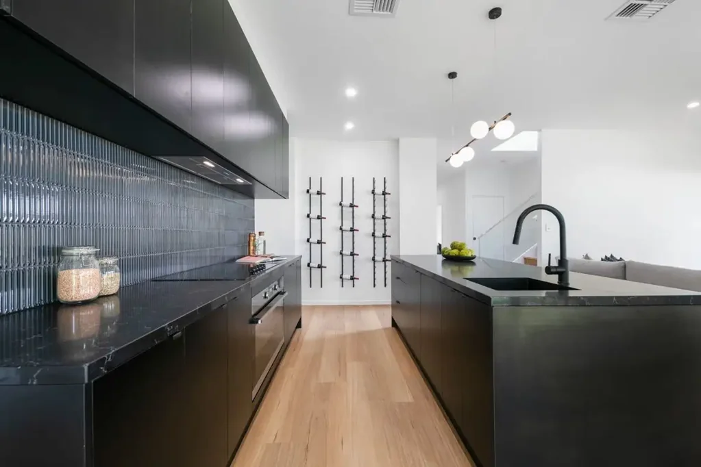 Kingston 4 Bedroom Easy access to Brisbane, Gold Coast and Redland Bay Region - New Construction