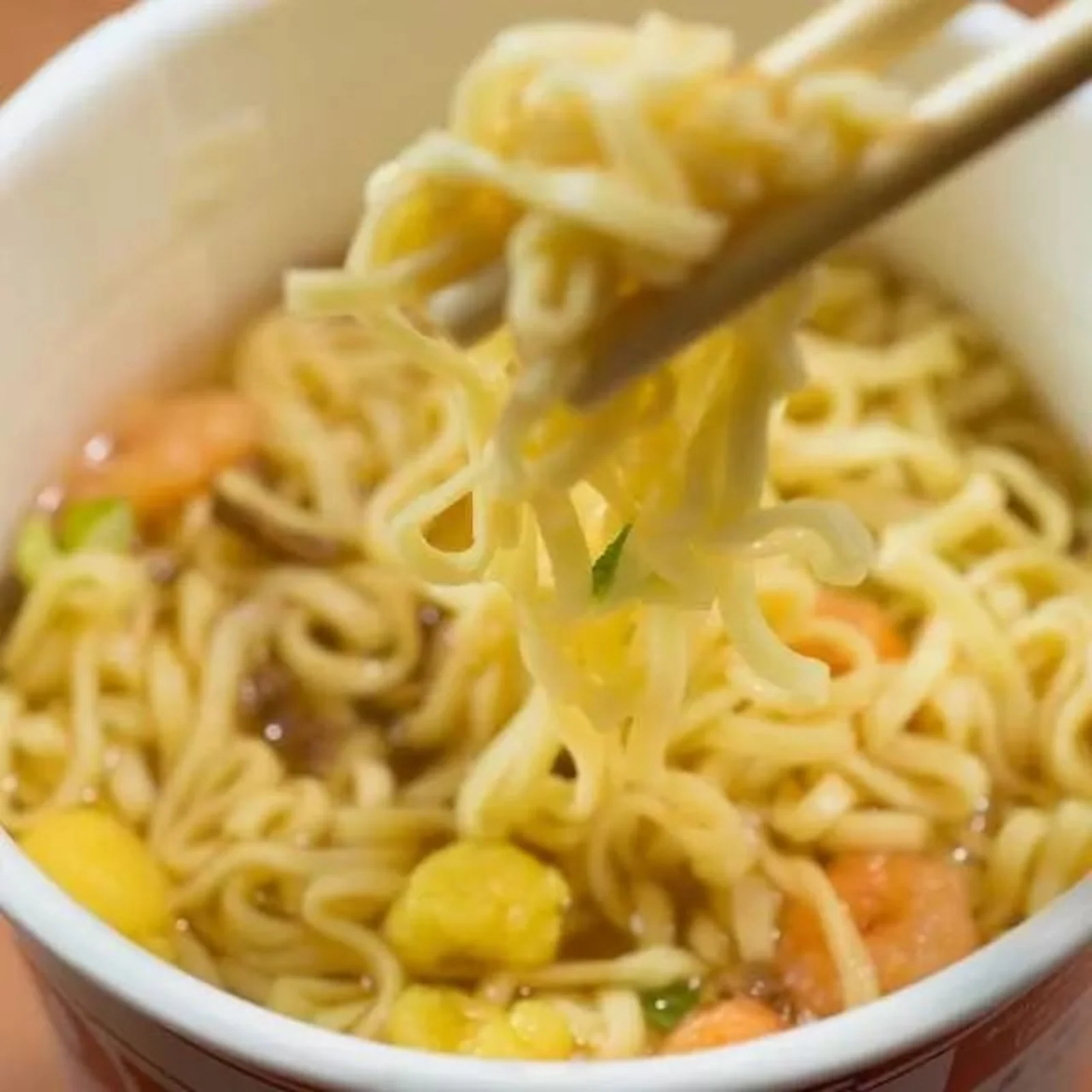 日本网友含泪总结发工资前后伙食对比图，看完后一阵心酸...