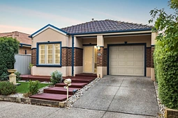 14 Lauricella Place, Caroline Springs